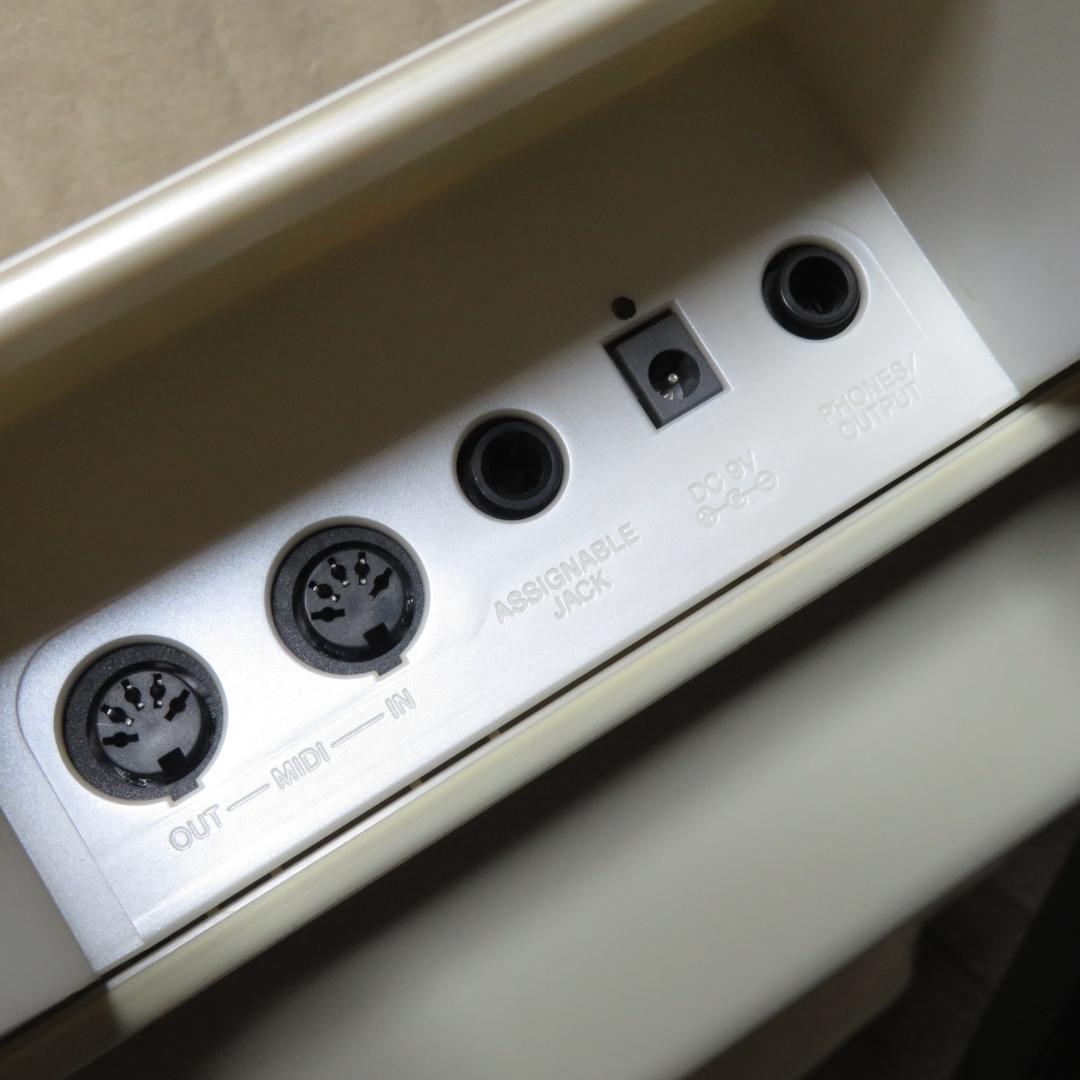 CASIO カシオ　光ナビゲーション LK-58　キーボード　台付き