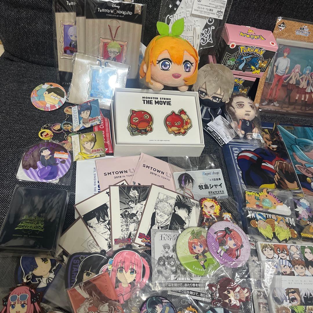 アニメグッズ　ガチャ　まとめ売り 150点以上