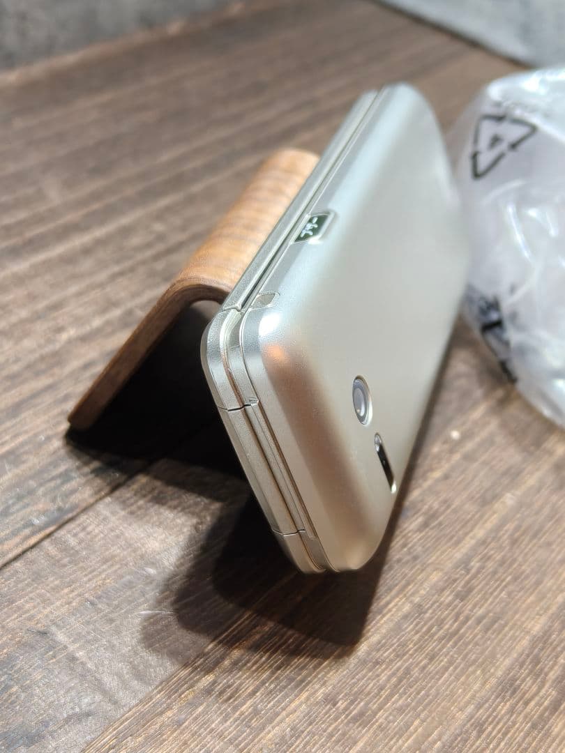 ケーブル 充電スタンド KYF43 かんたんケータイ　ガラホ　ガラケー