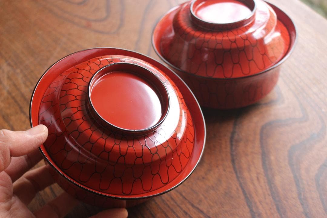 デッドストック！極上朱漆に風情ある網目文の美しい煮物椀2点（検輪島塗懐石道具