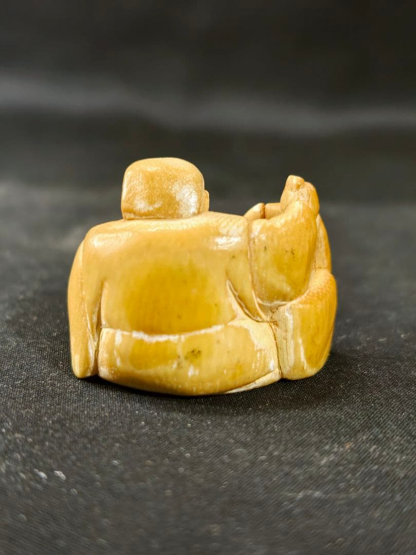 江戸根付 人物図 天然材質 縞模様 手彫り 青功作 古美術 時代物 蒐集家放出