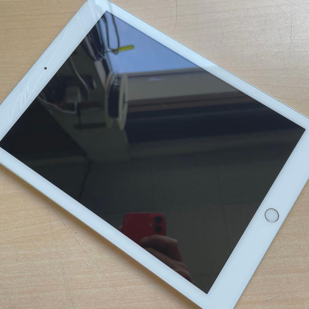 iPad 第6世代　A1893　Wi-Fiモデル　シルバー　32GB #D
