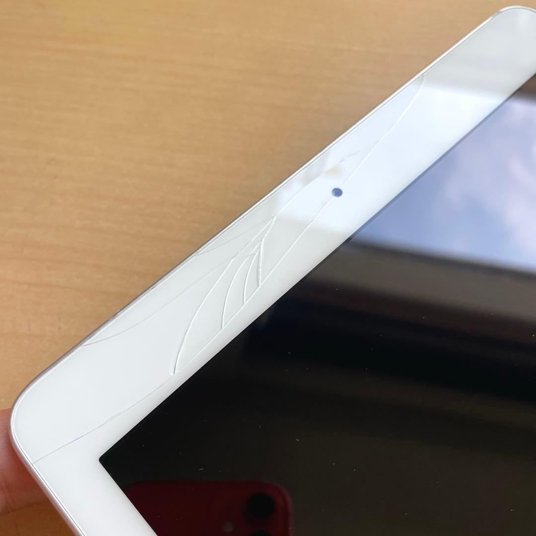 iPad 第6世代　A1893　Wi-Fiモデル　シルバー　32GB #D