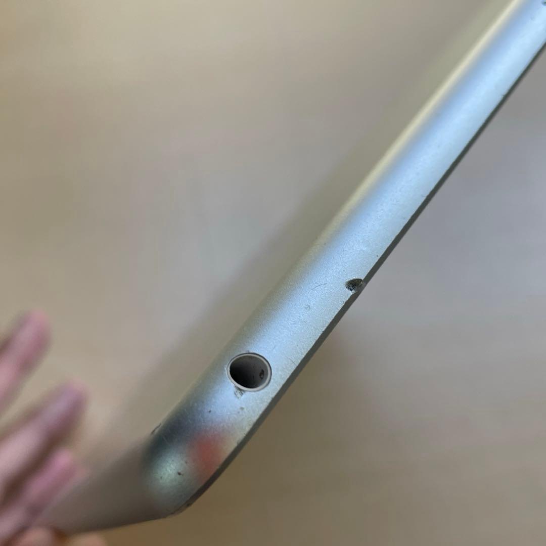 iPad 第6世代　A1893　Wi-Fiモデル　シルバー　32GB #D