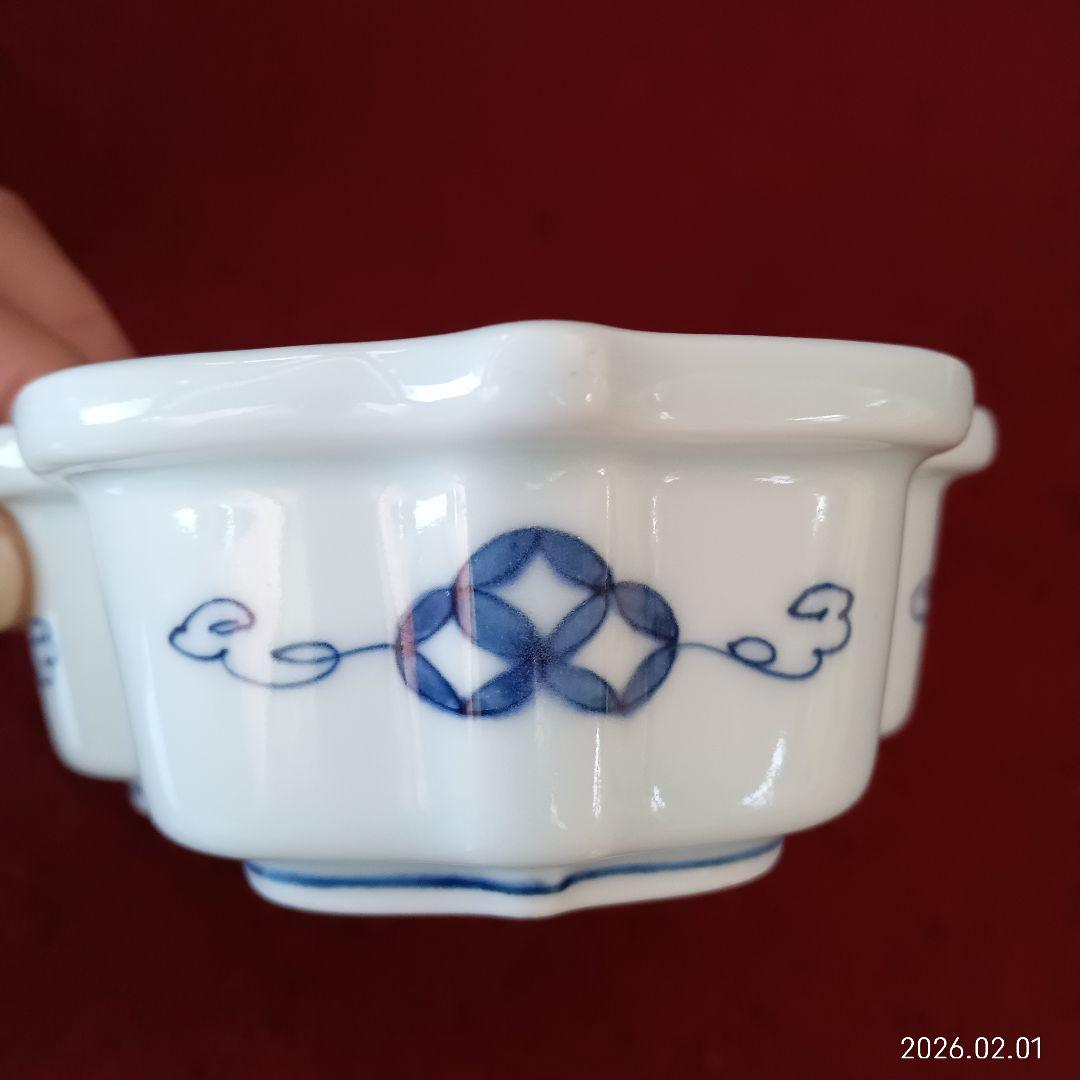 有田焼 青い装飾の四角形 陶器 深皿 10枚と有田焼 小鉢 10個