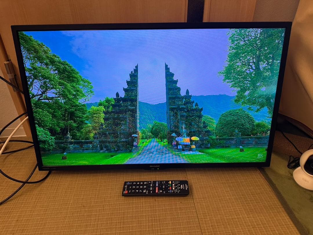 SHARP シャープ　32型　テレビ 2T-C32DE 2022年製　状態綺麗！