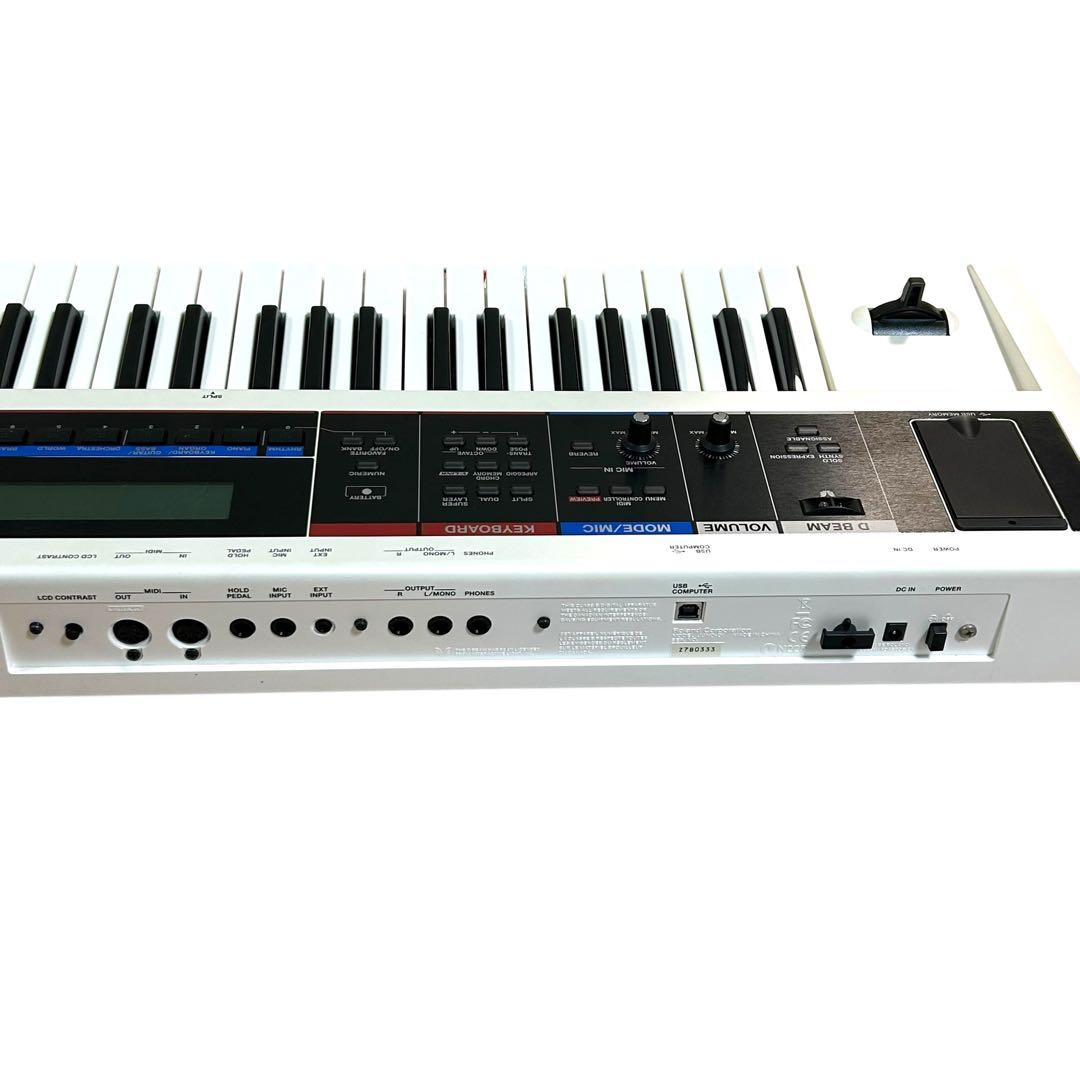 Roland ローランド　JUNO- Di 通電確認のみ　ホワイト