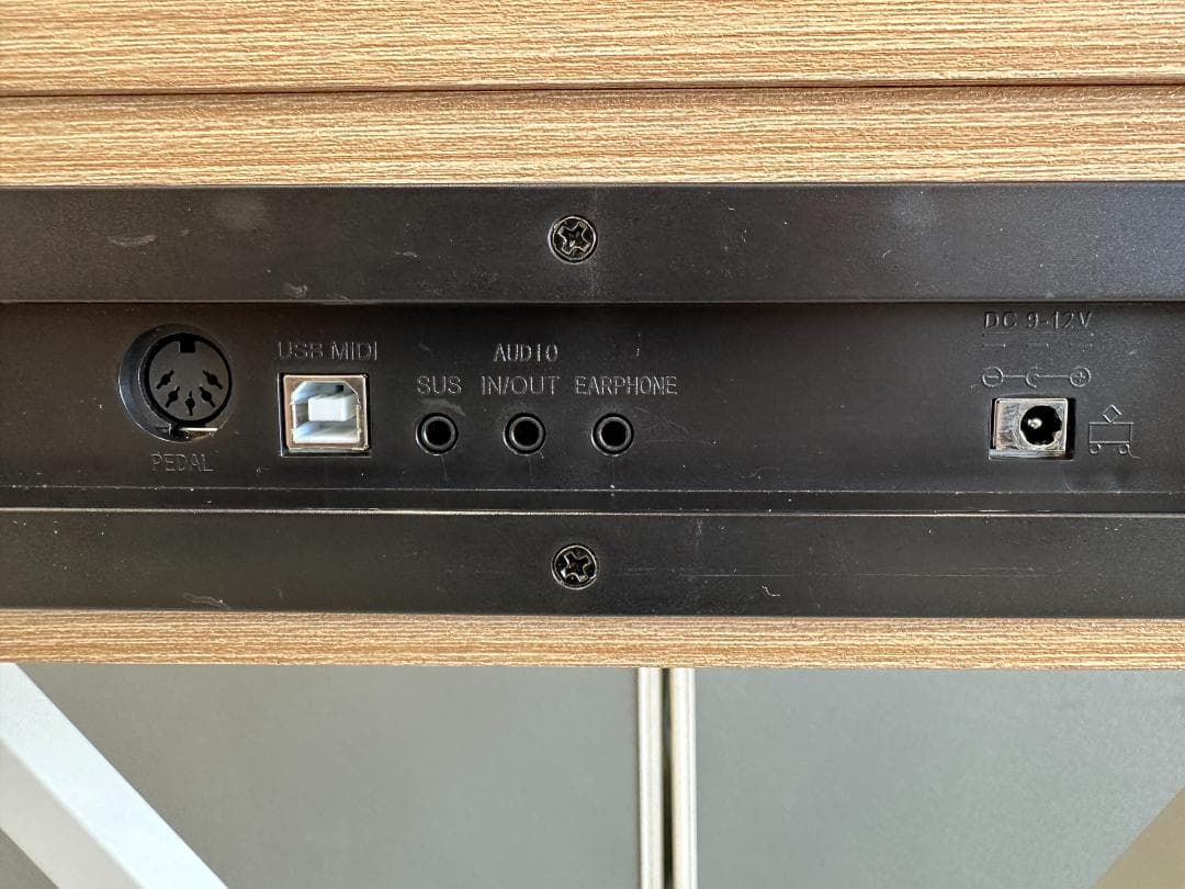 CARINA　電子ピアノ　LF0088　2025年製