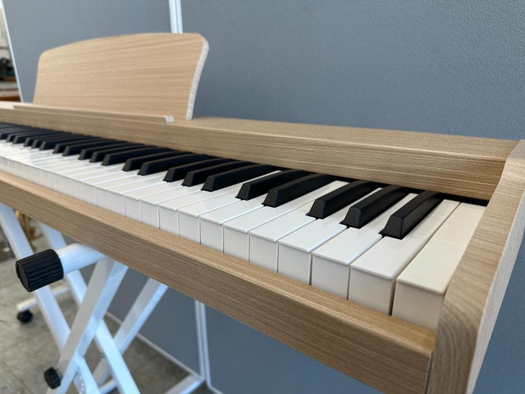 CARINA　電子ピアノ　LF0088　2025年製