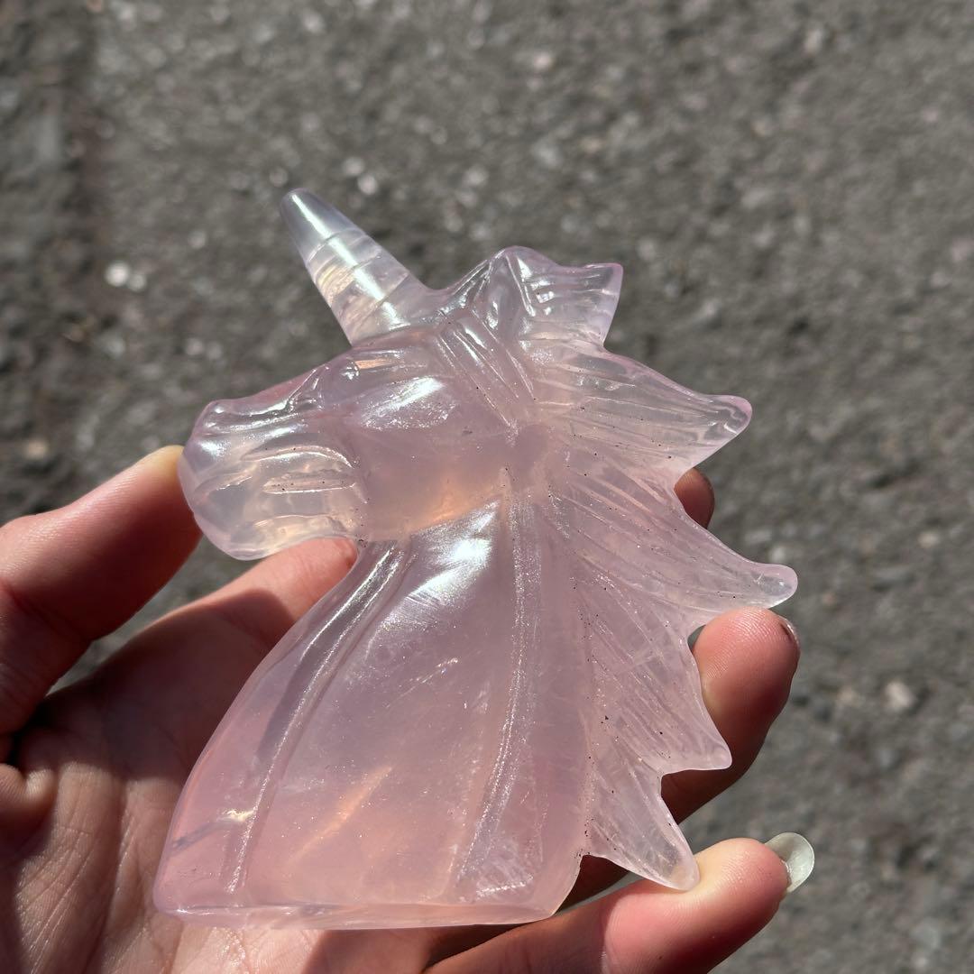 天然石ローズクォーツのユニコーン置物　ご購入前に在庫確認G.1206