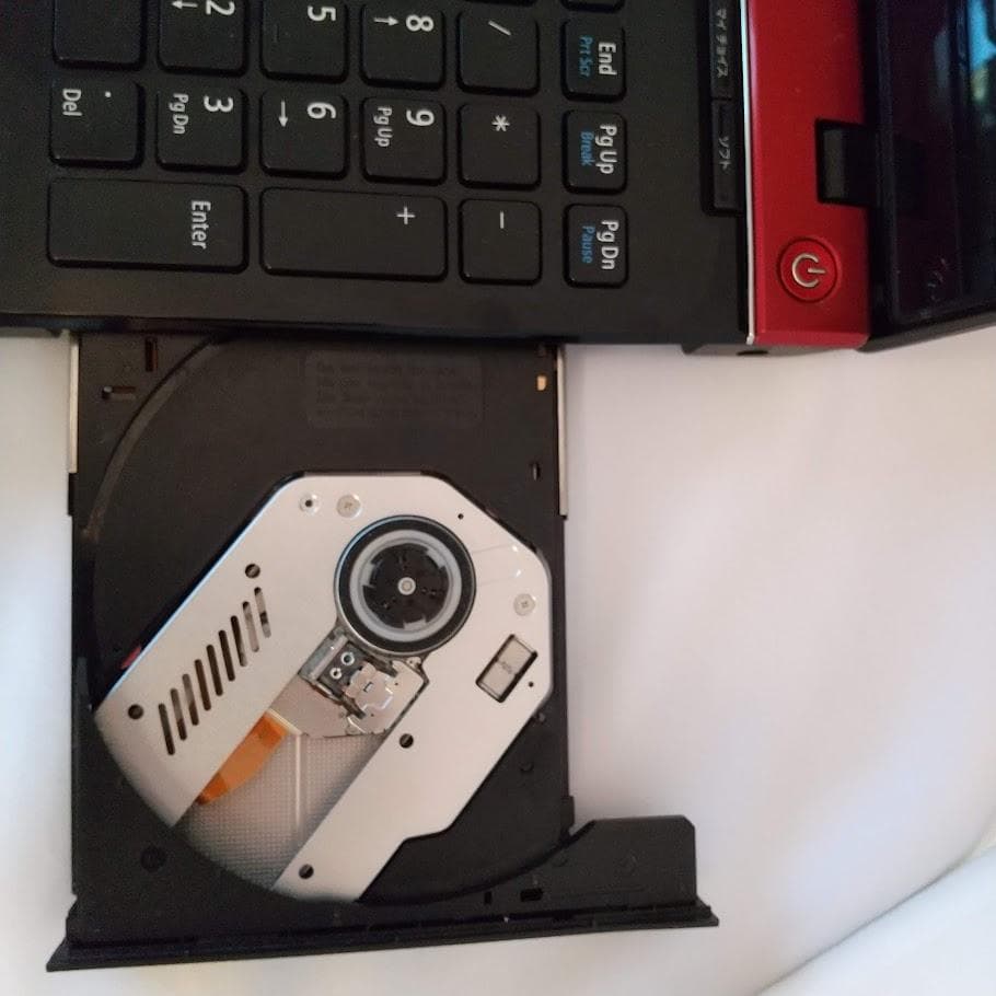 NECノートPC Windows10　Corei5 ブルーレイ Webカメラ内蔵