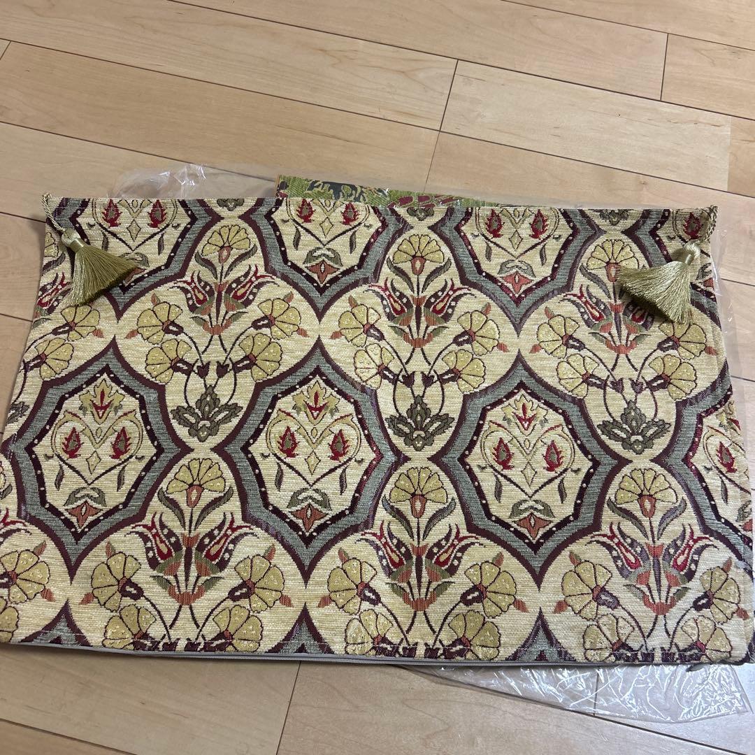 【新品未使用】Yusuf Collectionクッションカバーベージュ トルコ製