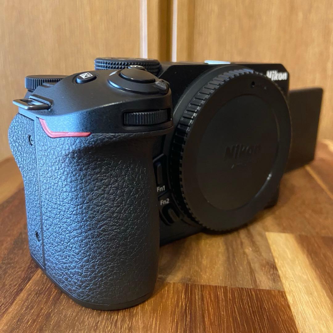 Nikon Z30 ボディ おまけ追加バッテリー