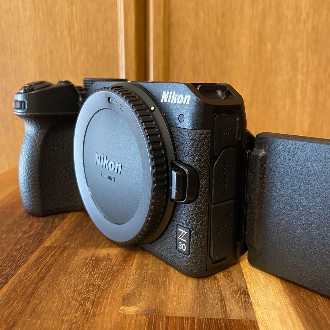 Nikon Z30 ボディ おまけ追加バッテリー