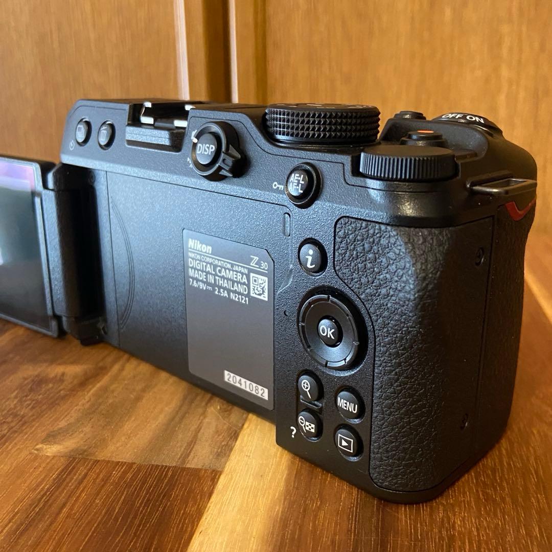 Nikon Z30 ボディ おまけ追加バッテリー