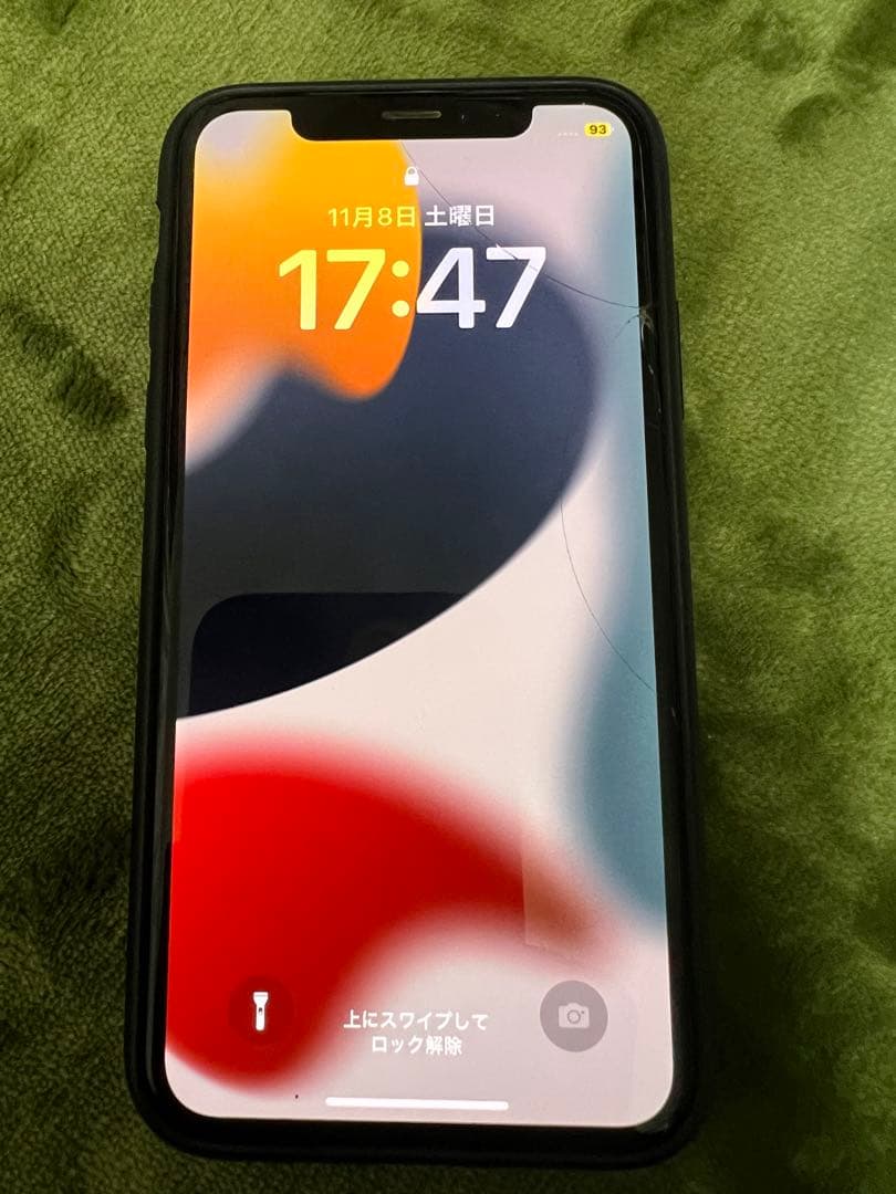 iphonex 64gb 画面にヒビあり