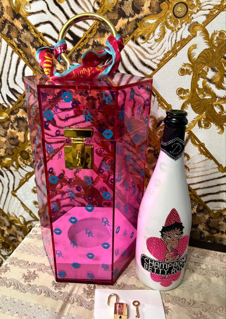 【ケース・空瓶】Champagne Betty Rock ピンク・ブルー