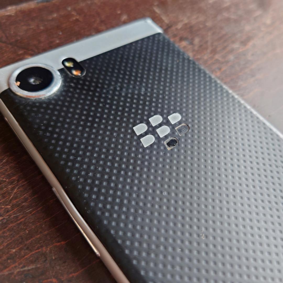 BlackBerry KEY one (key1) 本体