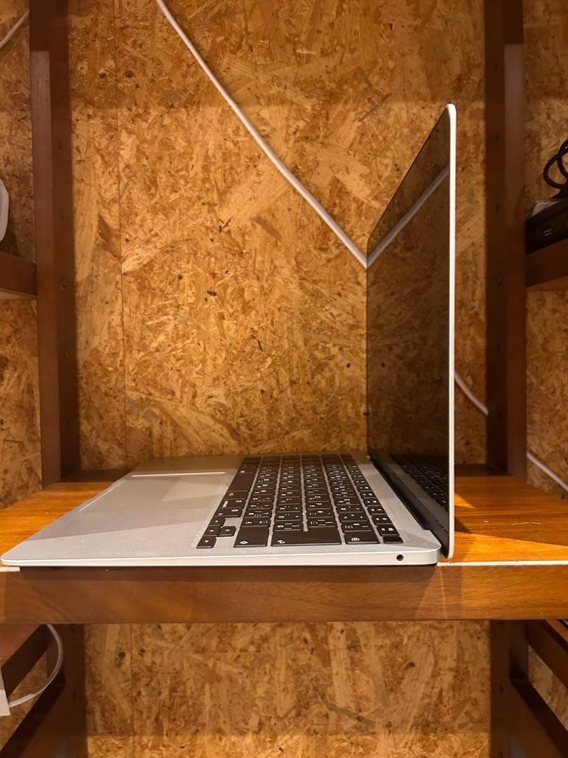 Apple MacBook Air (M1, 2020)、OFFICEあり