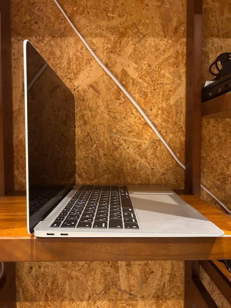 Apple MacBook Air (M1, 2020)、OFFICEあり