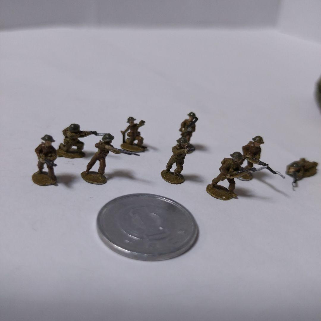 1/144 ワールドタンクミュージアム チャーチル&M4A4シャーマン&M4A3