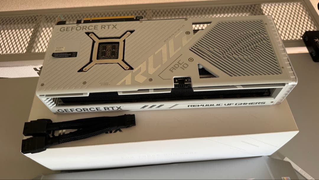 グラフィックボード・グラボ・ビデオカード ASUS ROG STRIX GEFORCE RTX 4090 OC 24GB