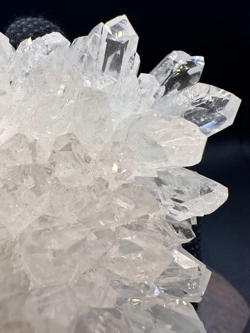 希少 四川省産 菊花水晶 クラスター 333g フラワークォーツ 水晶 629