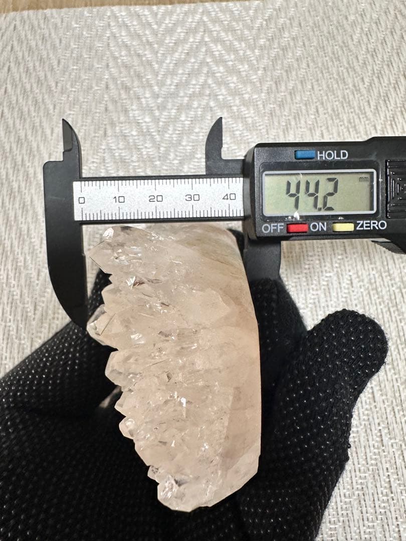 希少 四川省産 菊花水晶 クラスター 333g フラワークォーツ 水晶 629