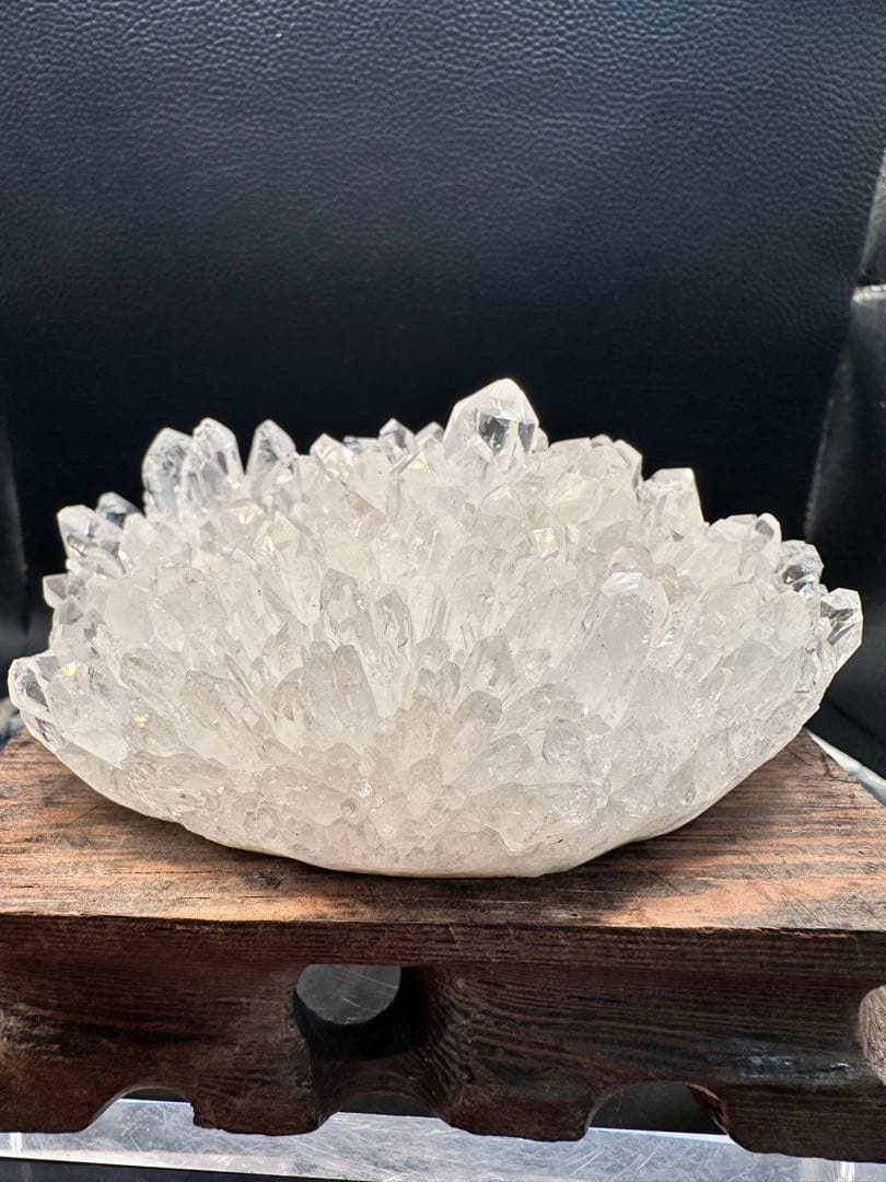 希少 四川省産 菊花水晶 クラスター 333g フラワークォーツ 水晶 629