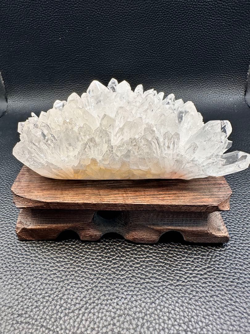 希少 四川省産 菊花水晶 クラスター 333g フラワークォーツ 水晶 629