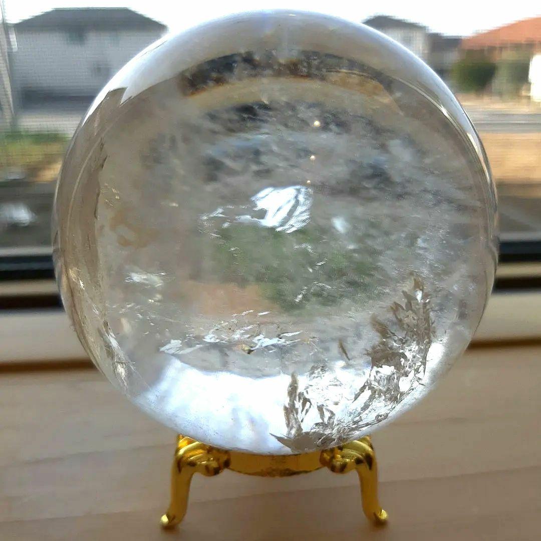 ヒマラヤ水晶　　スフィア　70mm　台座つき