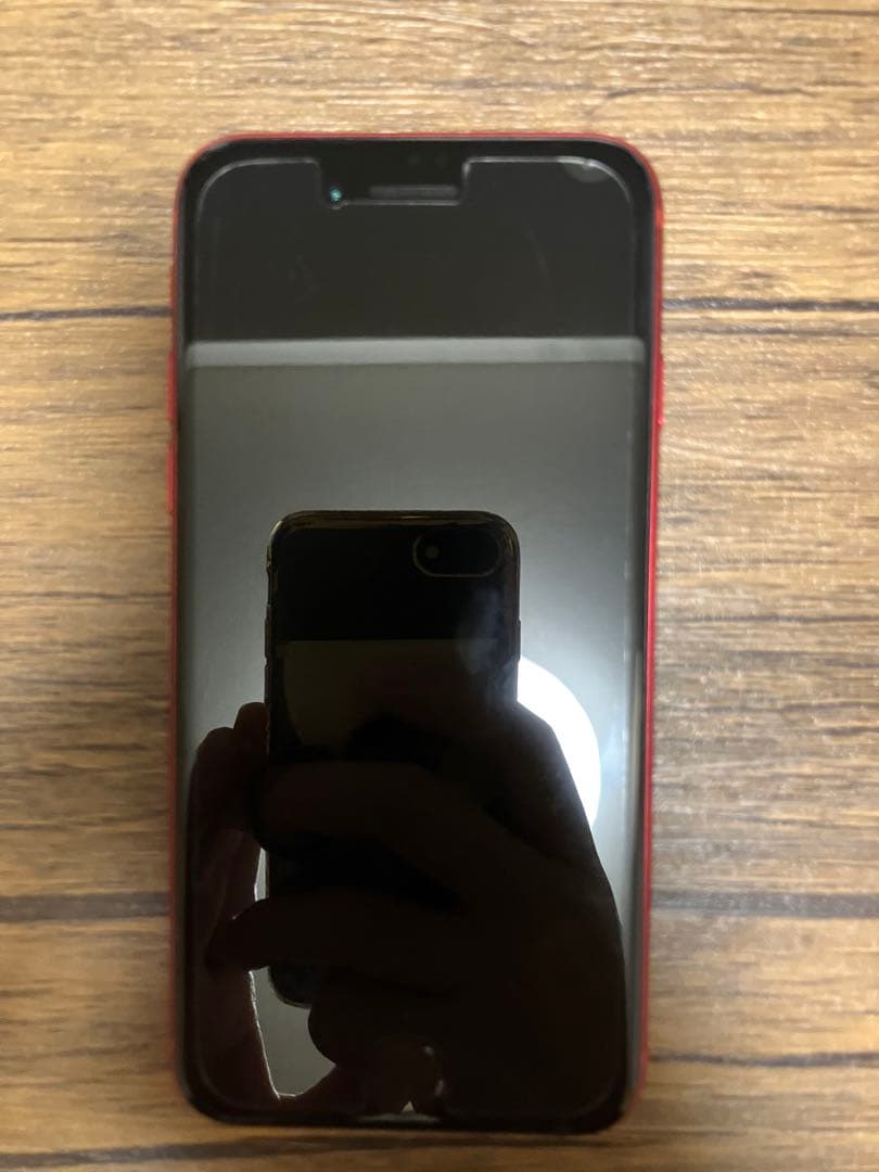 み*ん様 Apple iPhone SE (第2世代) 128GBレッド 本体