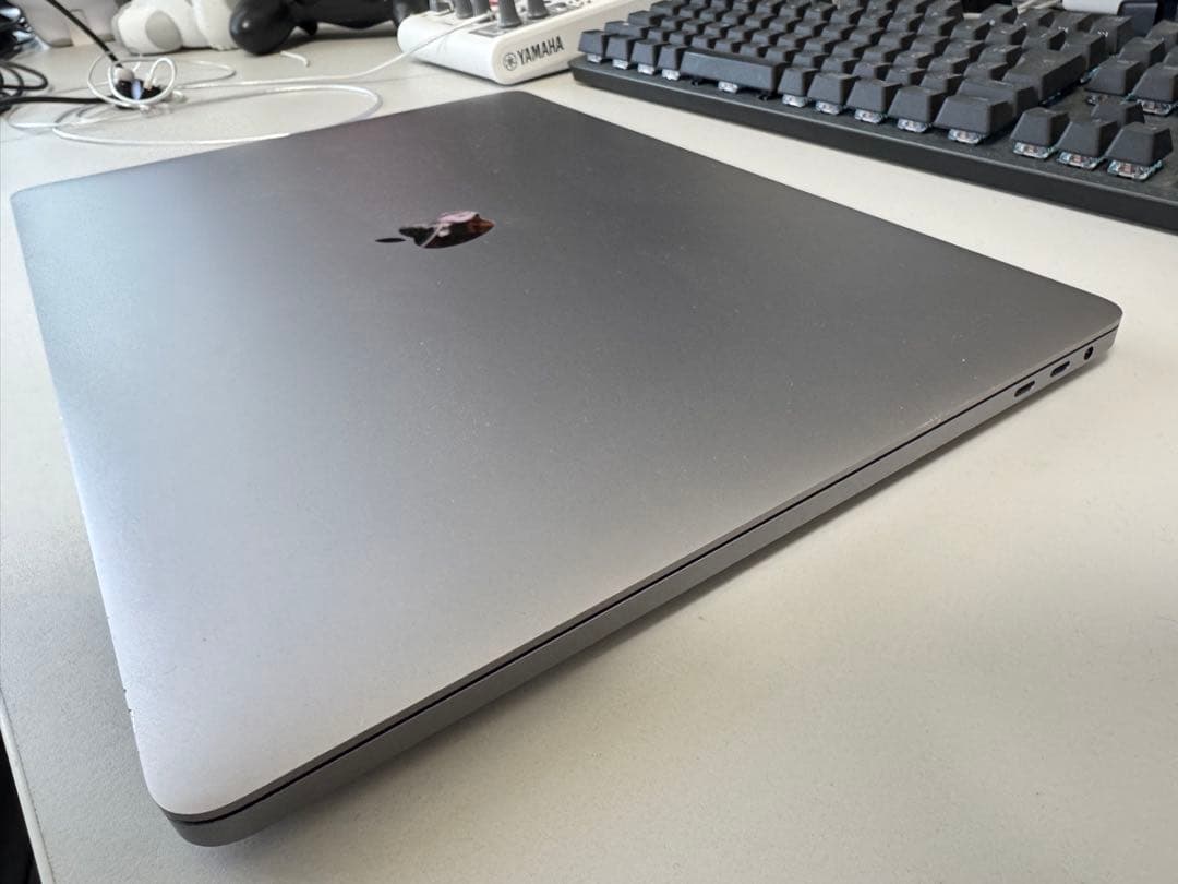 MacBook Pro 16インチ i9 16GB 1TB