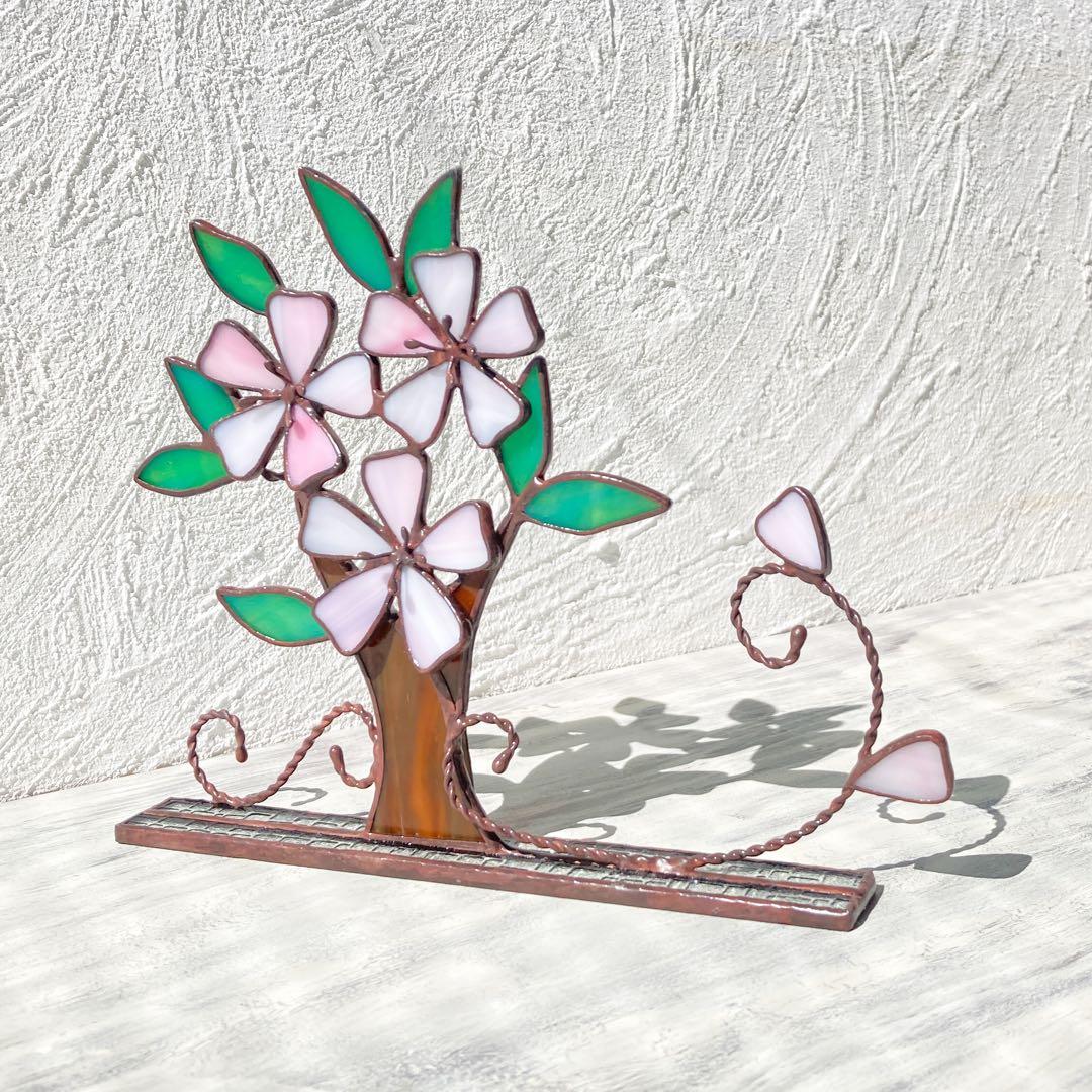 ✧₊⁎満開の桜の下で新しい恋が始まる ⁎⁺✧ ステンドグラスサンキャッチャー