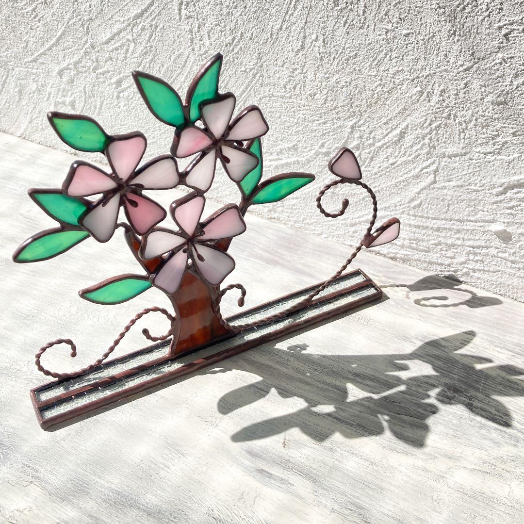 ✧₊⁎満開の桜の下で新しい恋が始まる ⁎⁺✧ ステンドグラスサンキャッチャー