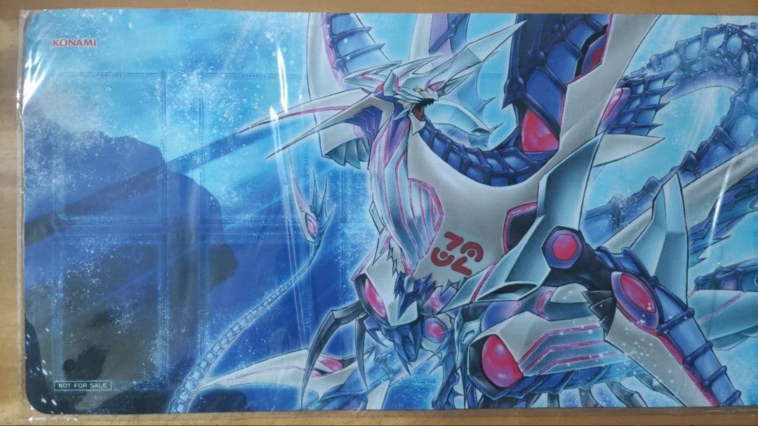 遊戯王 ハーフ プレイマット 公式 海咬龍シャークドレイクリバイス 新品未開封
