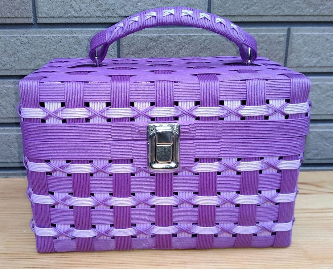 専用　透かし模様(緑色系)クロスステッチ(紫色×薄紫色)らせん模様(新緑色)