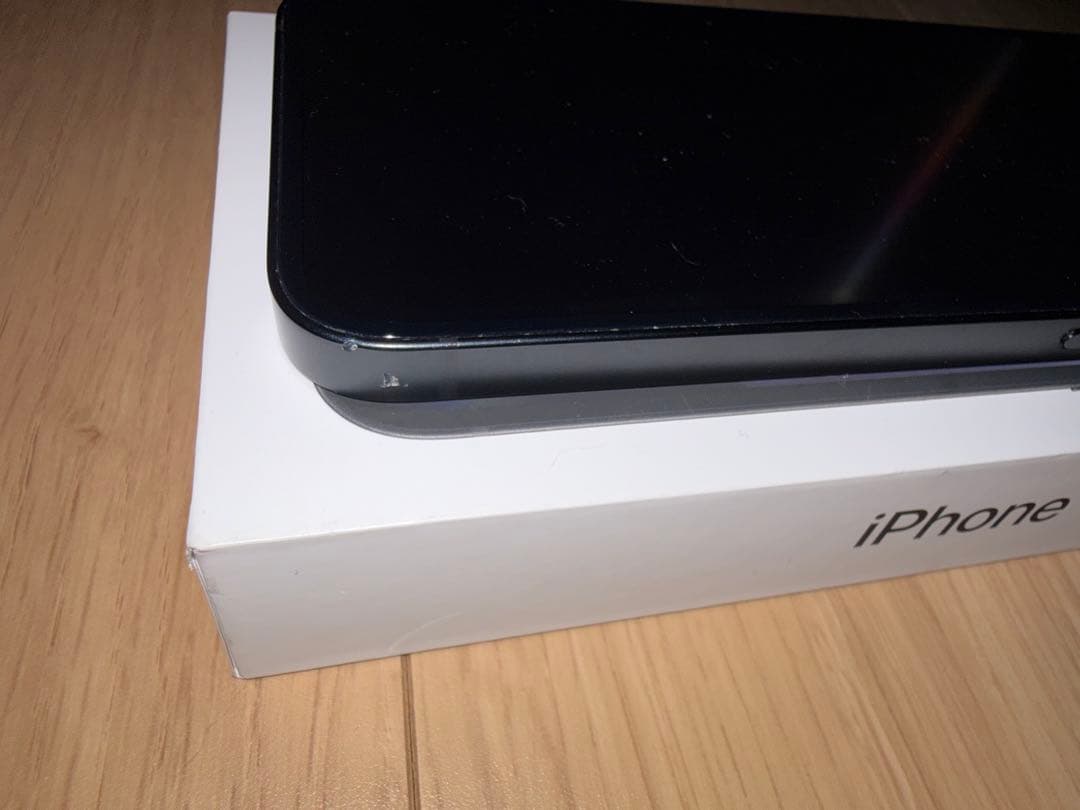 iPhone16e 128GB バッテリー容量100%
