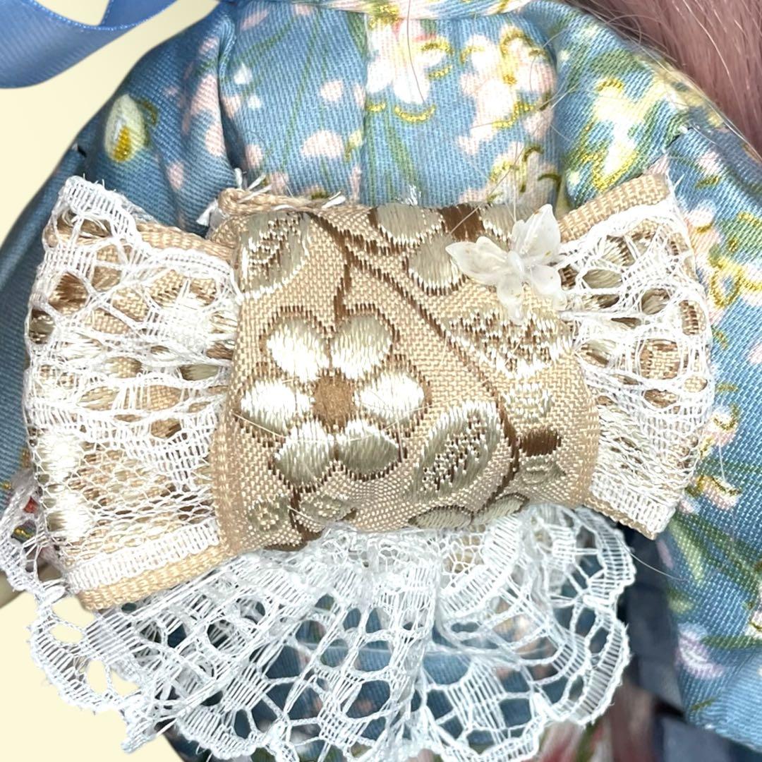 ブライス着物　ボタニカル柄着物