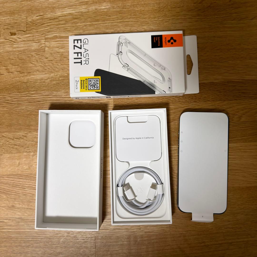 iPhone 15 Pro ナチュラルチタニウム SIMフリー 1TB +おまけ