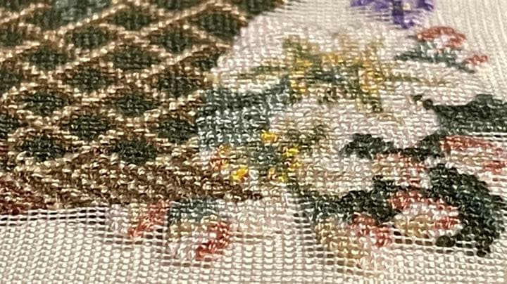 プチポアン　刺繍額絵　フラワーバスケット