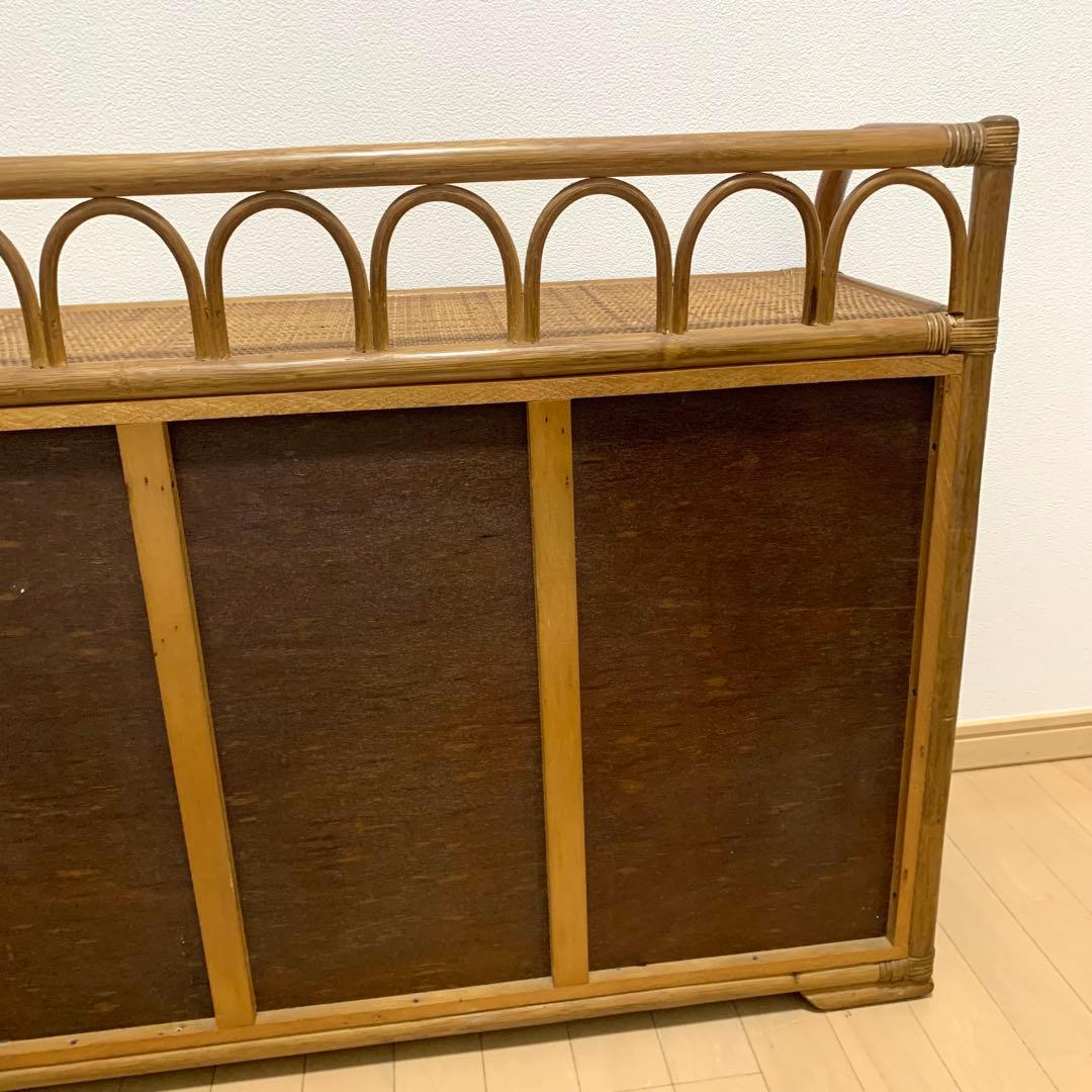 ラタン 籐家具 サイドボードチェスト 4段 ヴィンテージ ガラス扉