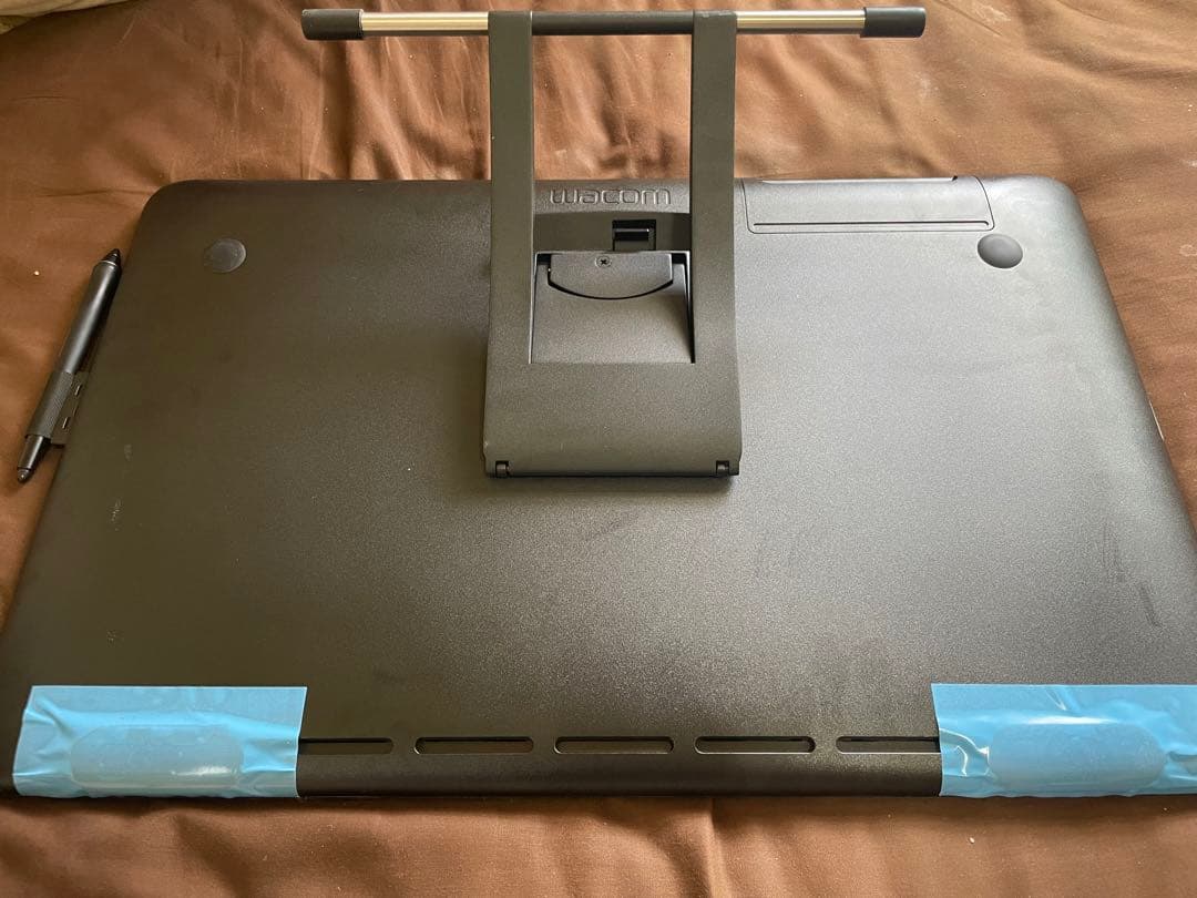 Cintiq 22 FHD 左手デバイス付き