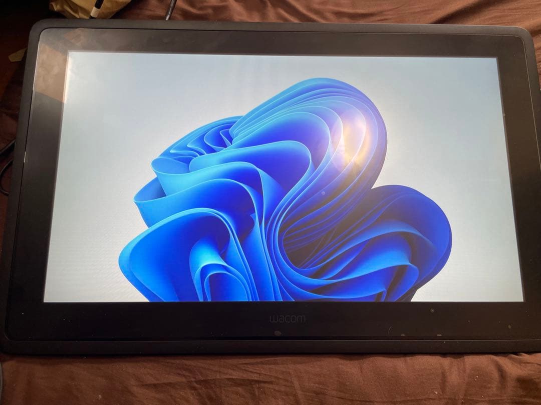 Cintiq 22 FHD 左手デバイス付き