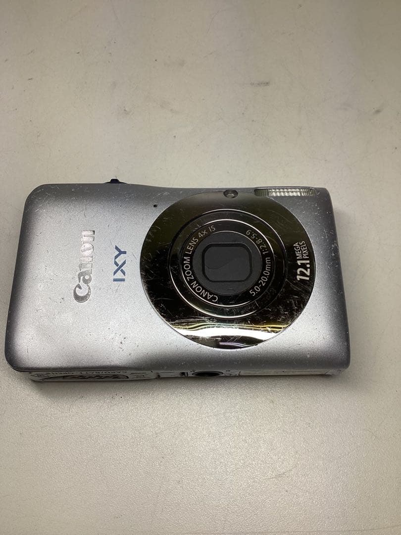 ジャンク　Canon IXY 200F
