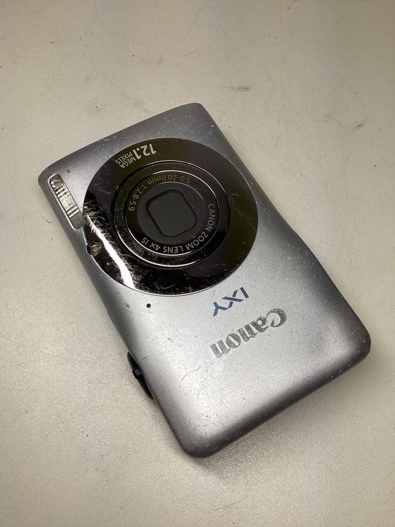 ジャンク　Canon IXY 200F