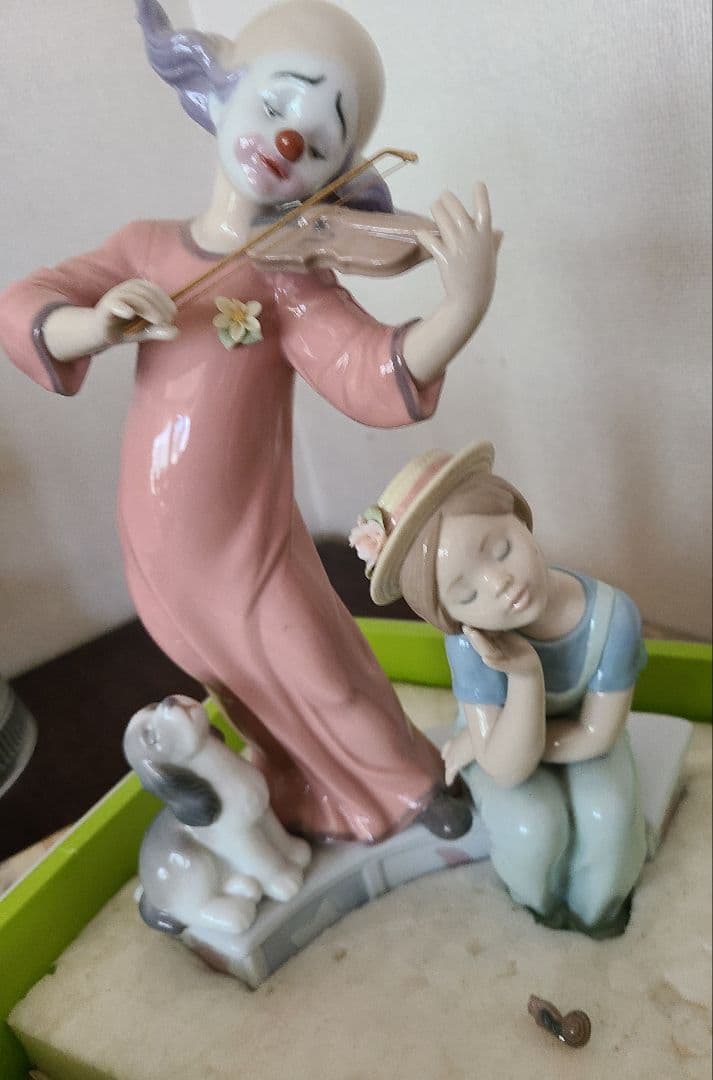 LLADRO リヤドロ　バイオリンを弾くピエロと少女と子犬　陶器　人形　置物