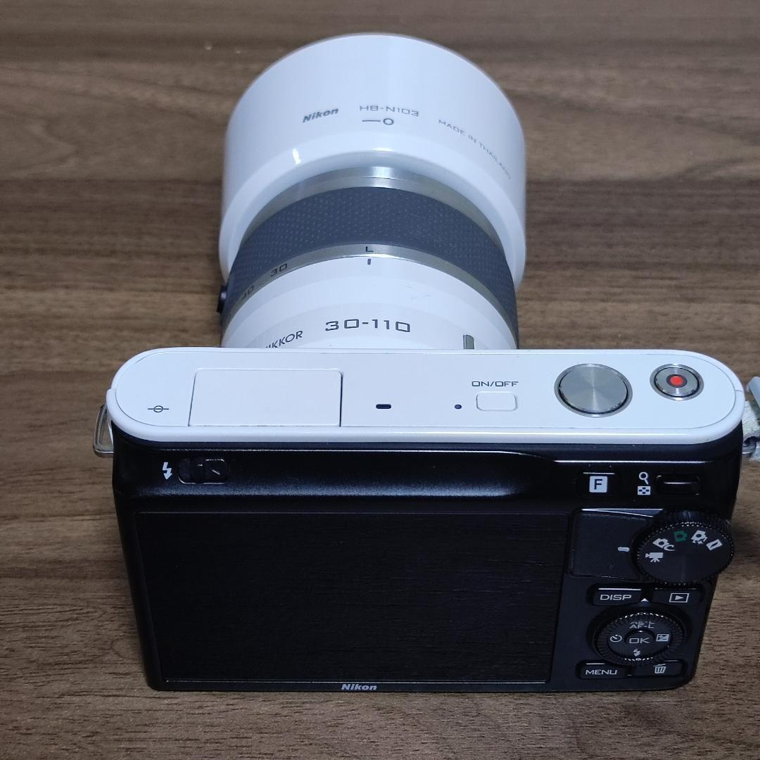 Nikon 1 J2 カメラ + レンズ 10-30mm + 30-110mm