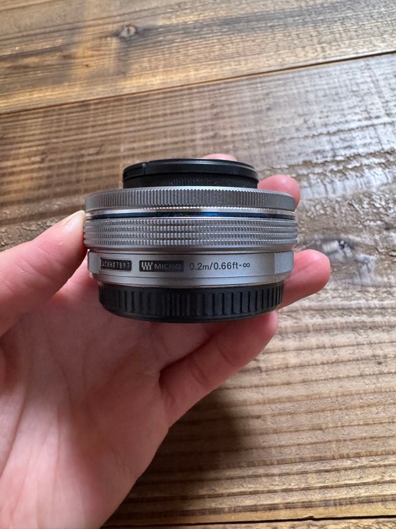 OLYMPUS PEN E-PL9 【 お得！】25mm f1.8レンズ付き