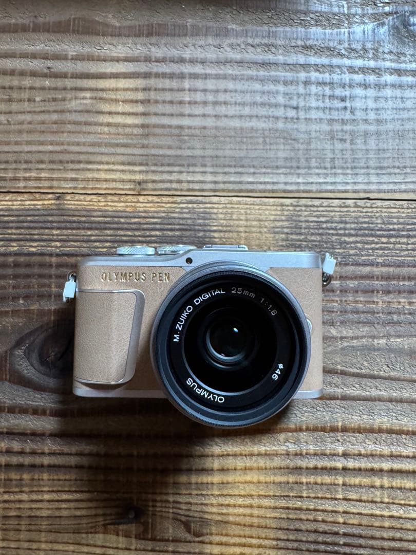 OLYMPUS PEN E-PL9 【 お得！】25mm f1.8レンズ付き